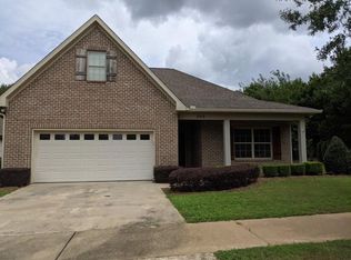202 Prestwick Dr, Dothan, AL 36305