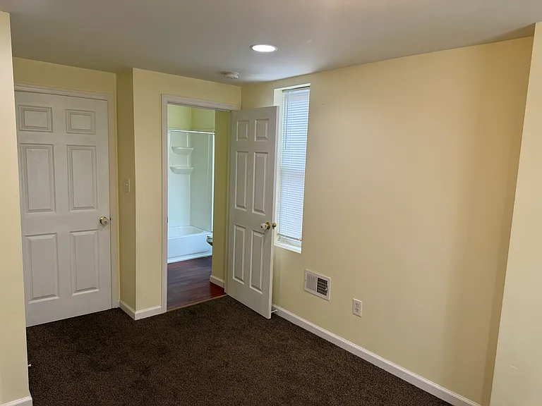 1511 N Eden St — Photo 12