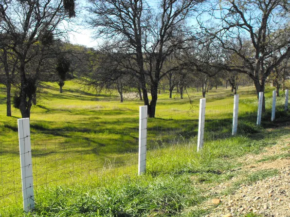 1952 Buena Vista Dr, La Grange, CA 95329