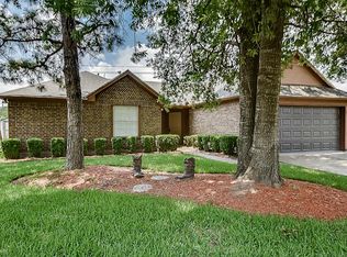 10819 E Linwood Dr, La Porte, TX 77571