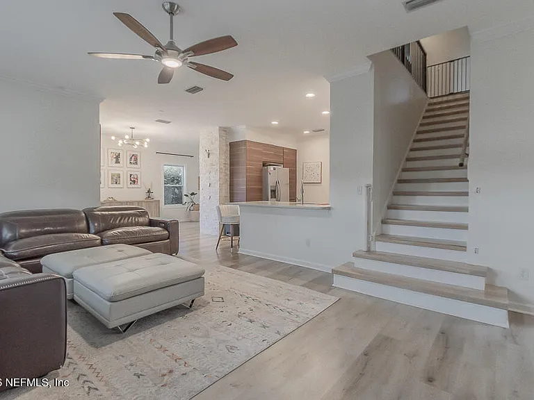 1432 Greyfield Dr — Photo 17
