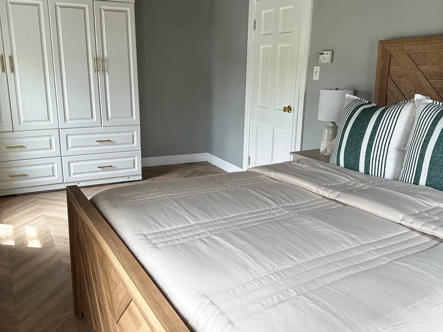 2 bed, 1380 sqft, $3,400 — Photo 4