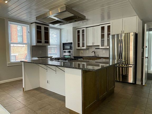 3rd image of 41 Maryland Ave #2F