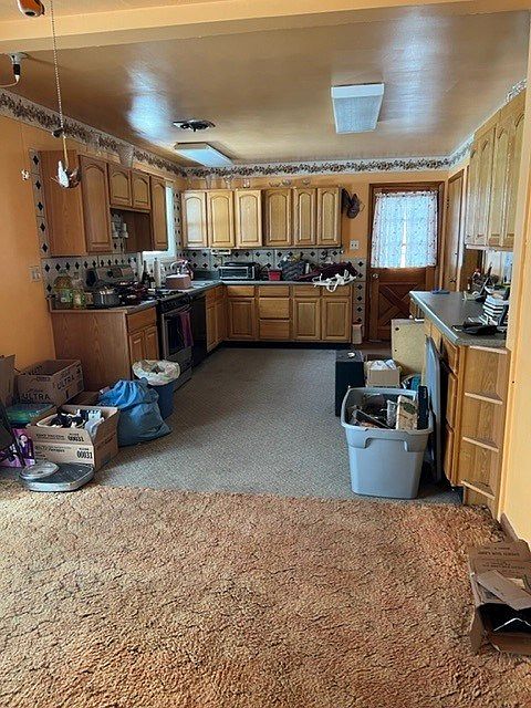 2nd image of 719 Warren Rd