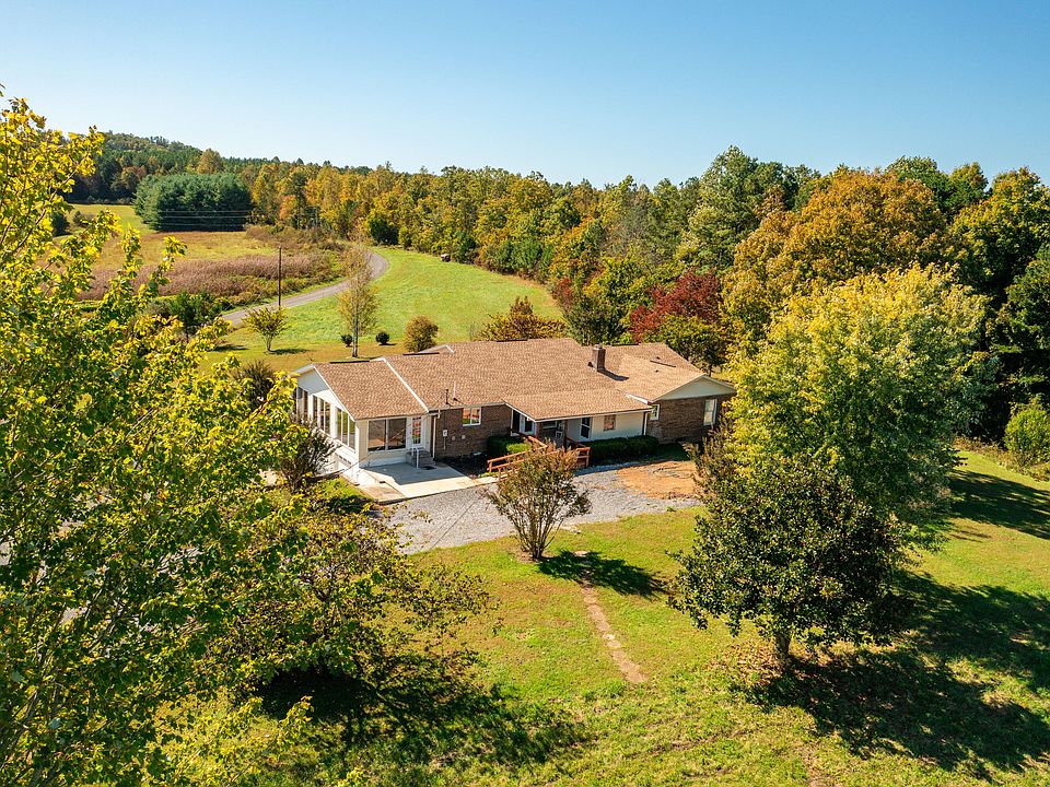 1st image of 271 Anderson Rd