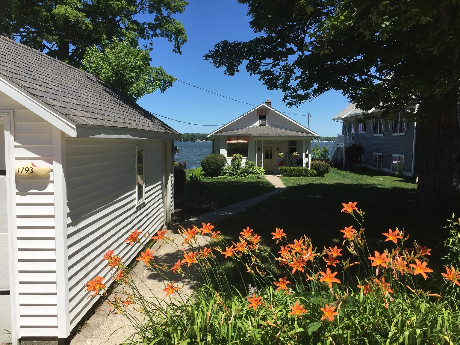 2 bed, 808 sqft, $1,500 — Photo 1