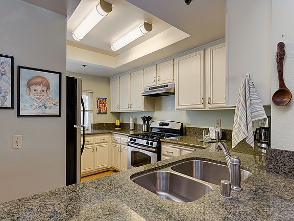 3rd image of 1310 E Orange Grove Blvd APT 209