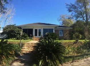 4131 Laurin St, Moss Point, MS 39563