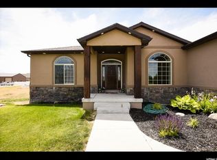 375 W Wrathall Ln, Grantsville, UT 84029