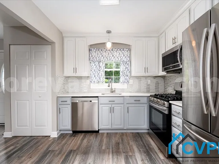 1617 Mount Airy Ct — Photo 4