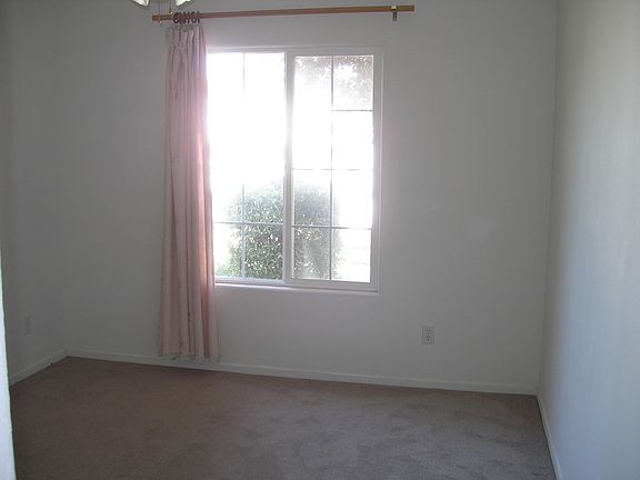 5th image of 3655 N Laverne Ave