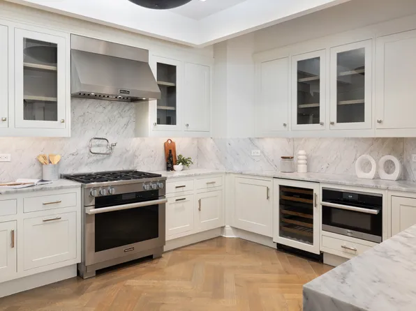 101 West 78th Street image 4 of 19