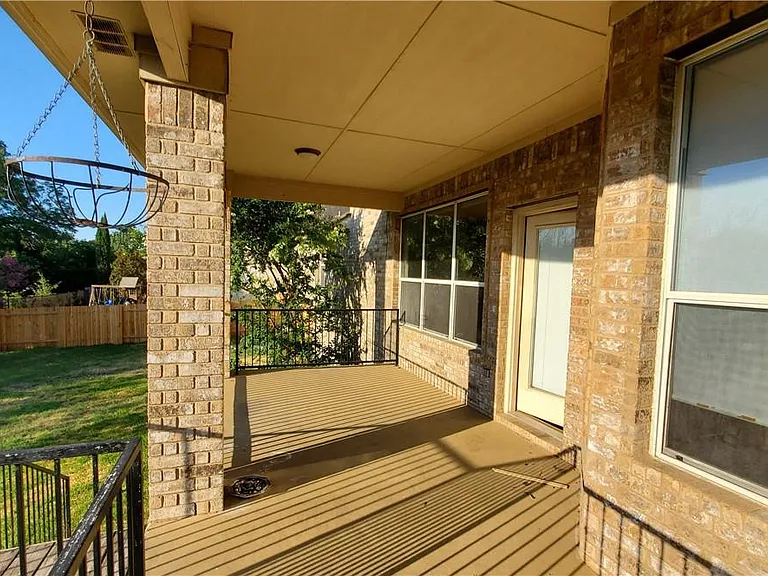 9421 Lisi Anne Dr — Photo 37