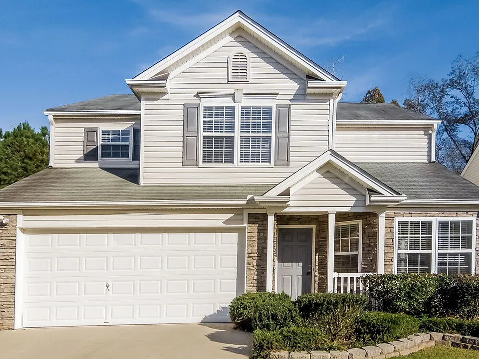 341 Meadows Ln