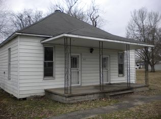 617 S Crawford St, Ridgway, IL 62979