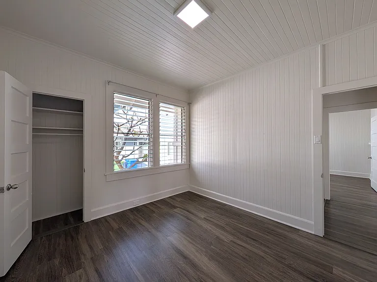 1323 9th Ave — Photo 11