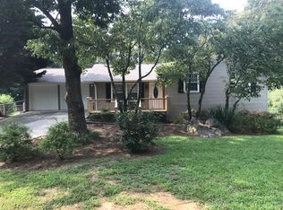 3870 Lisas Dr NW, Marietta, GA 30064