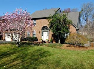 6512 Heather Brook Ct, Mc Lean, VA 22101