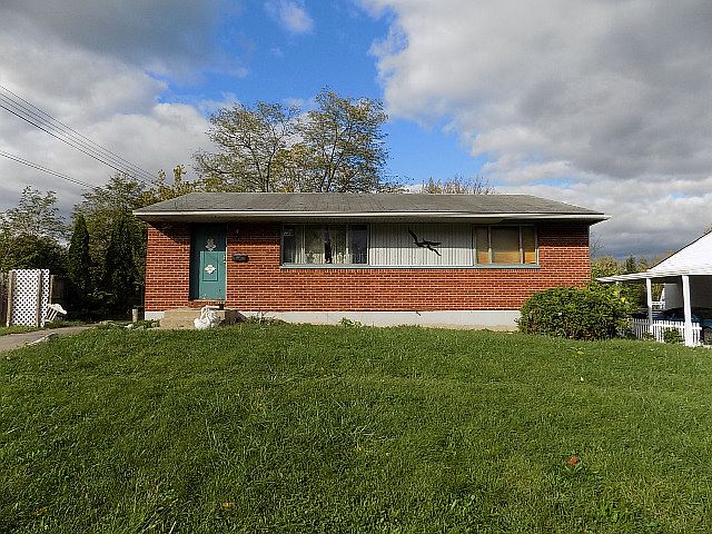 1st image of 220 Brookhaven Ave