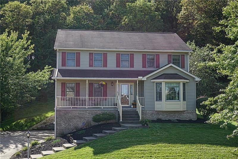 Welcome to 836 Wellington Drive!