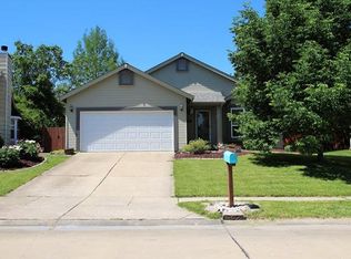 205 Valley Lakes Ct, Saint Charles, MO