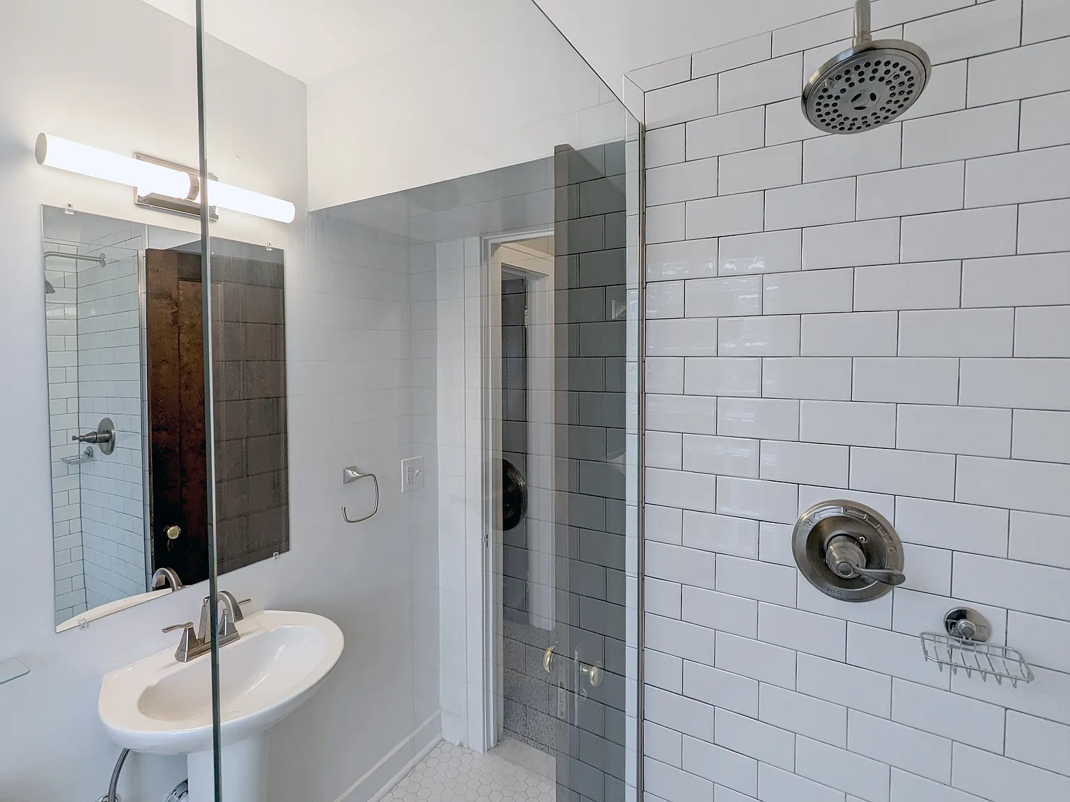 2 bed, 900 sqft, $1,125 — Photo 3