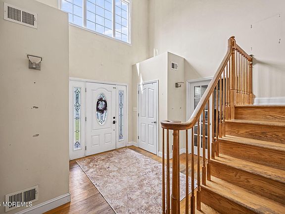 4th image of 528 Vanderbilt Avenue