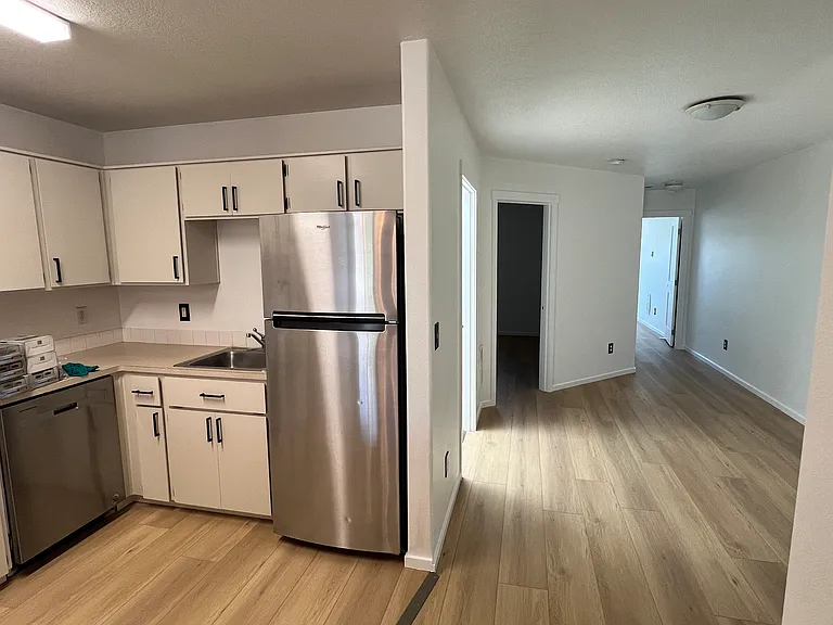 1228 NE 84th Ave #4 — Photo 1