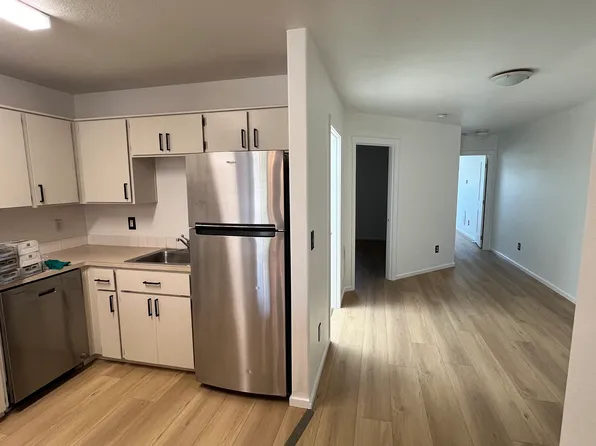 1228 NE 84th Ave #4, Portland, OR 97220