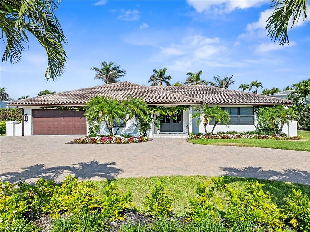 4 bed, 3.0 bath, 2682 sqft, $25,000 — Photo 3
