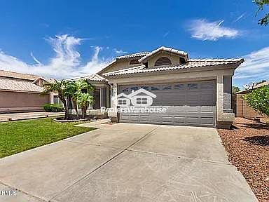 3rd image of 13416 W Desert Ln