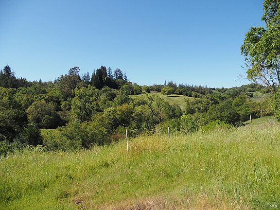 3rd image of 1077 Westside Road