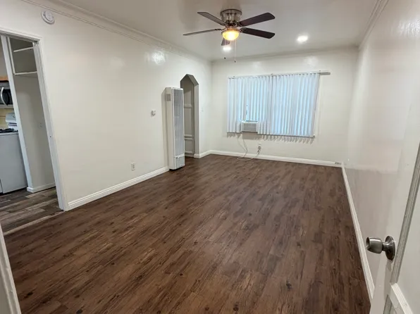 520 S Pacific Ave APT B, Glendale, CA 91204