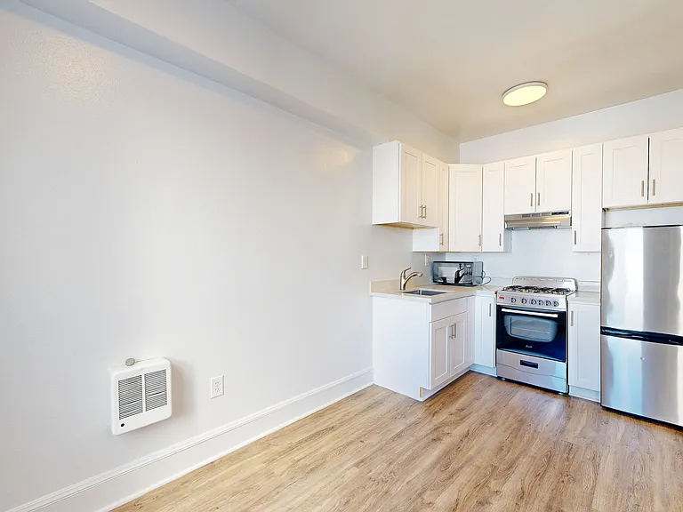 723 Ellis St #504 — Photo 2