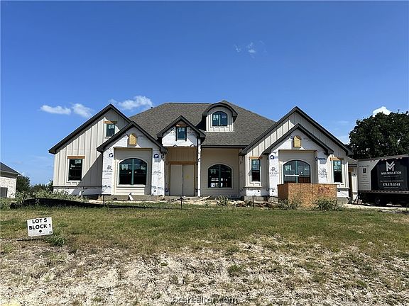 2nd image of 5475 Woodland Park