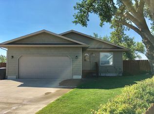 2126 Frannie Cir, Belle Fourche, SD 57717