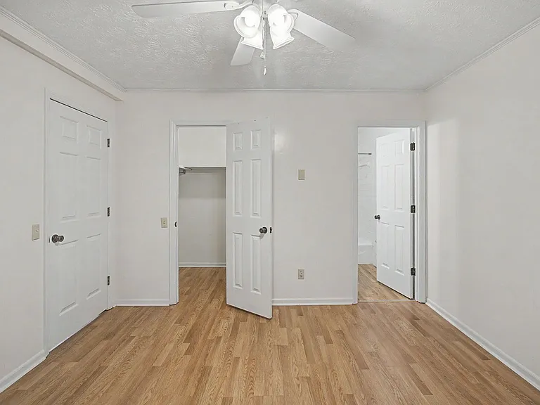 19 Shanna Dr — Photo 35