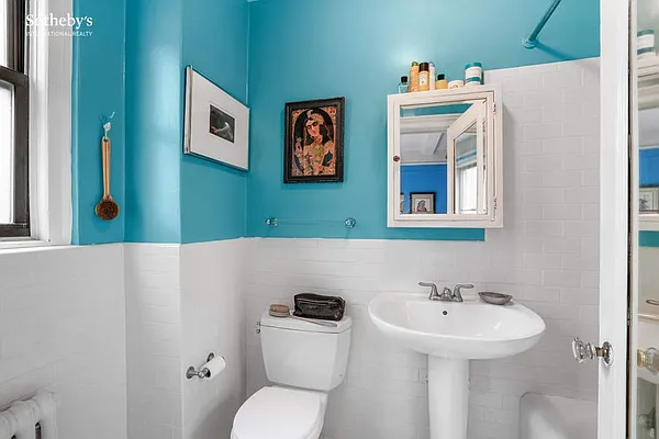 Sold by Sotheby's International Realty | media 5