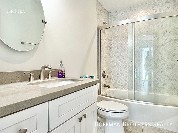 5th image of 418 S Citrus Ave #418