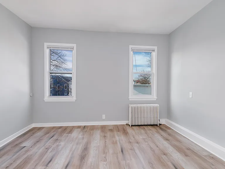 86 W 27th St #4 — Photo 4