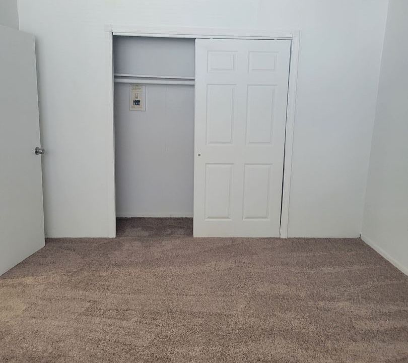 Ivanhoe Apartments, Llc 400414 N Black Horse Pike Blackwood NJ Zillow