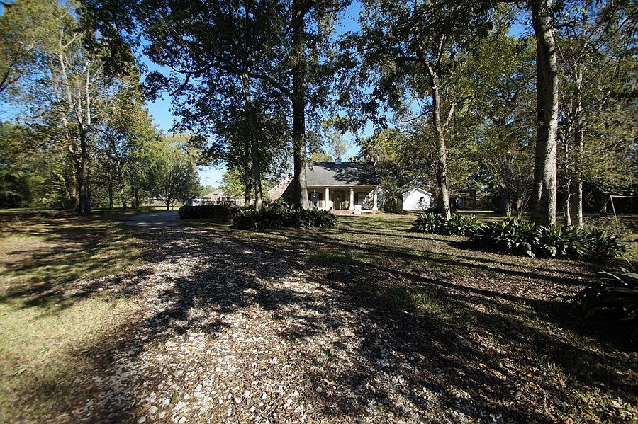 1st image of 17278 Parker Heights Dr