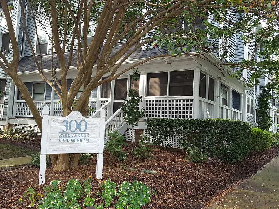 300 E Park Ave #14