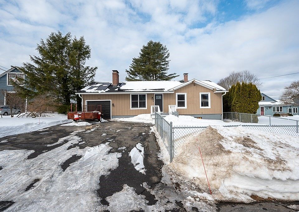 1st image of 185 Davis Rd