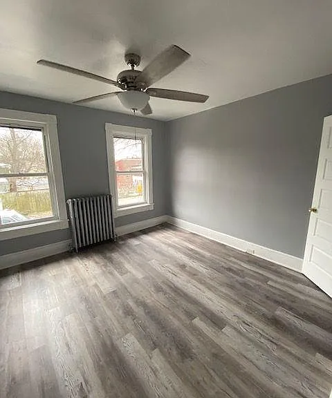 Cherry St — Photo 2