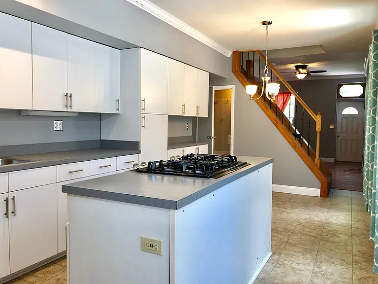 9 W Randall St — Photo 8
