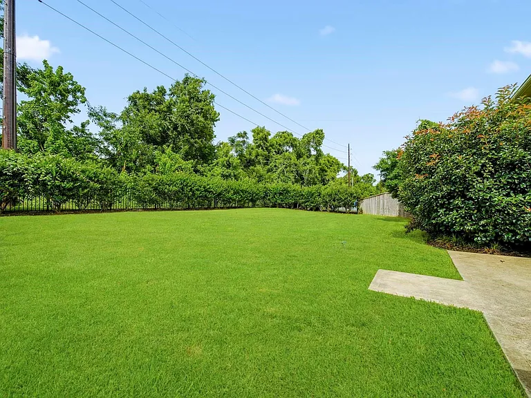 11 Marino Dr — Photo 36
