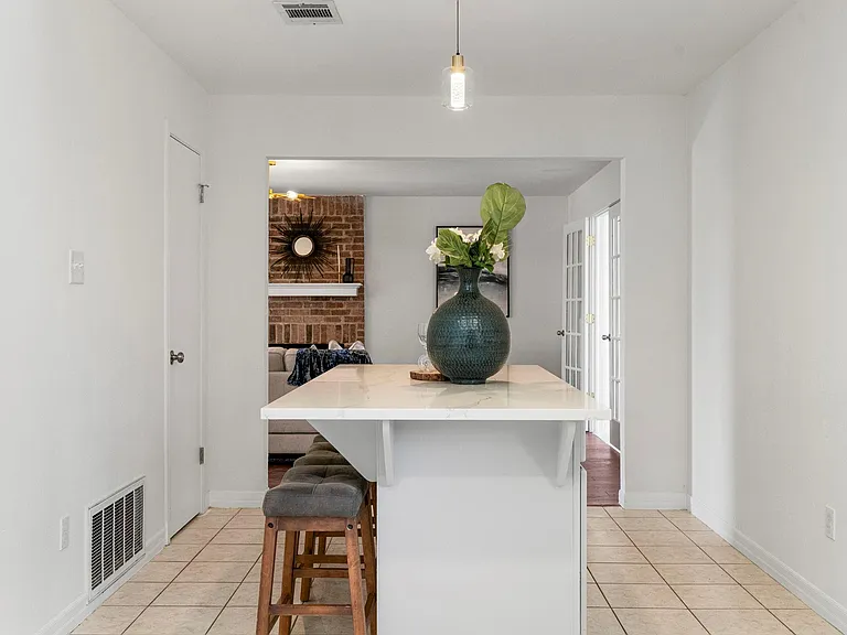 13004 Esplanade St — Photo 25