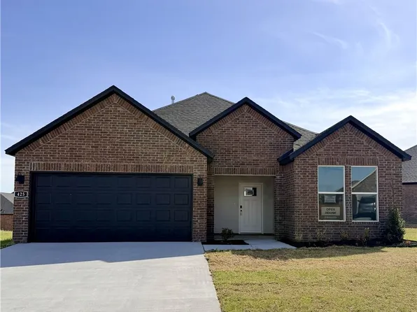 425 W Taverner Xing, Farmington, AR 72730