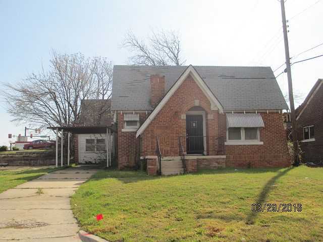1st image of 2314 N Everest Ave
